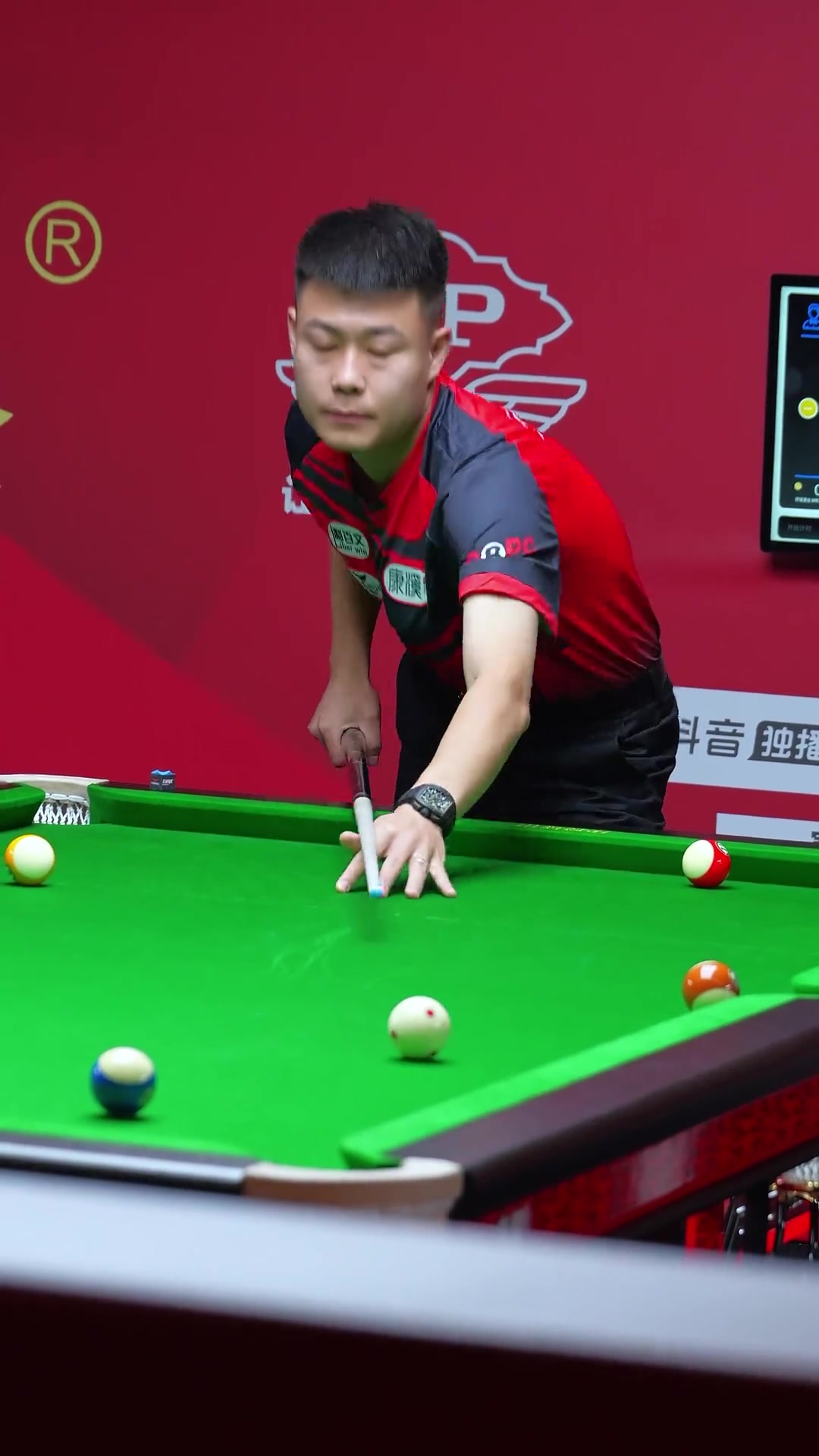 色的表现赢 色的表现赢