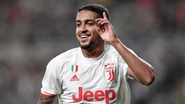 借其出色的 借其出色的