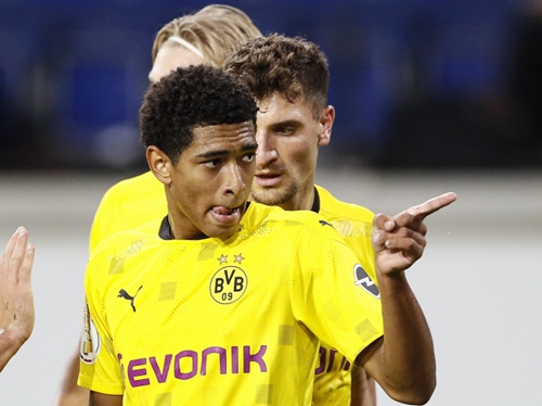 今夏斥资近 今夏斥资近