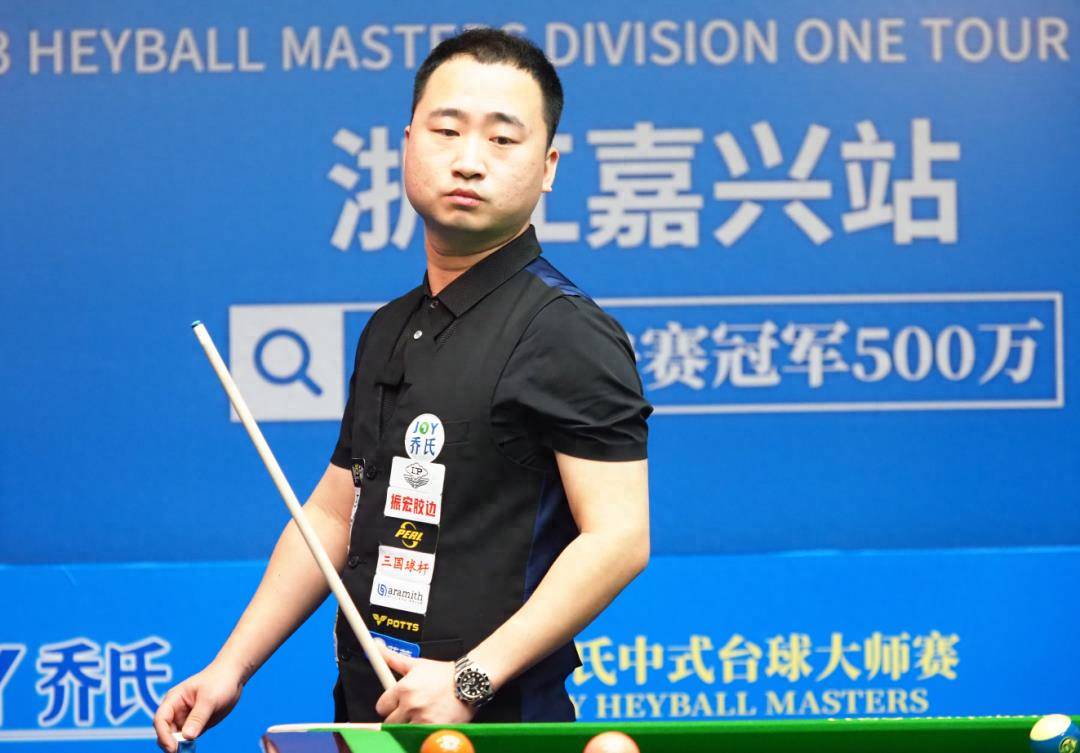 紧随其后的 紧随其后的